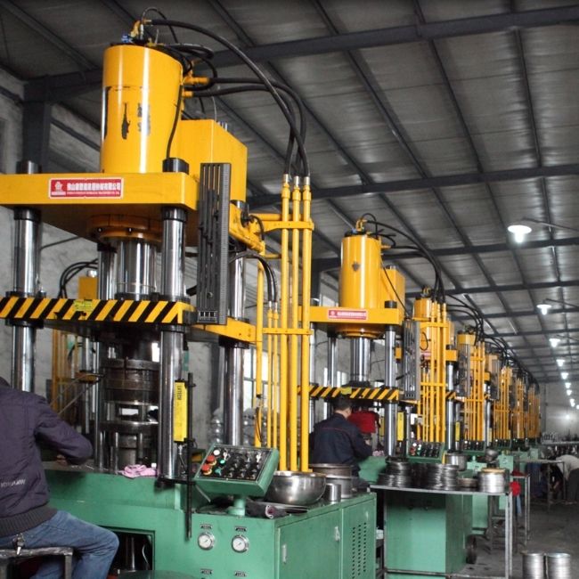 Zoombo factory and showroom area with stainless steel cookware